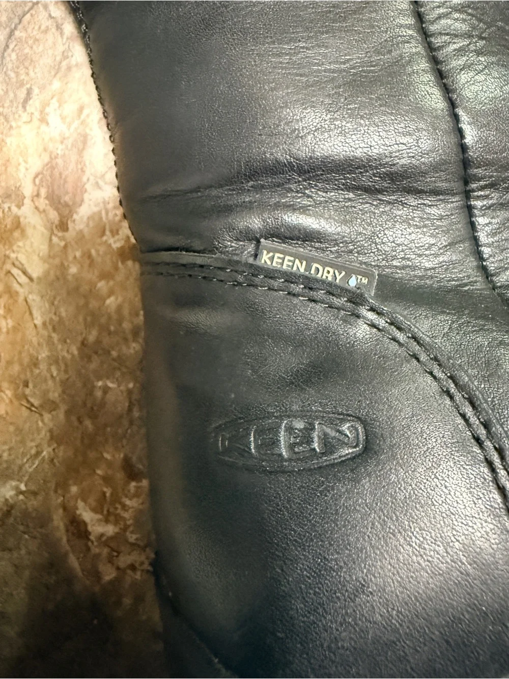 Keen Silverton black high boots. Keen dry and Keen warm.